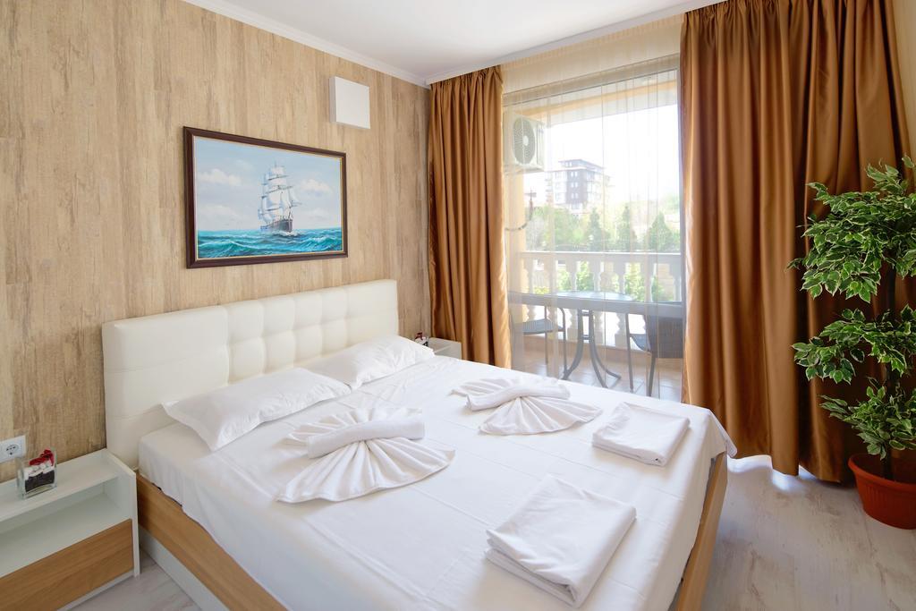 Villa Sardinia And Spa Светий Влас Екстер'єр фото
